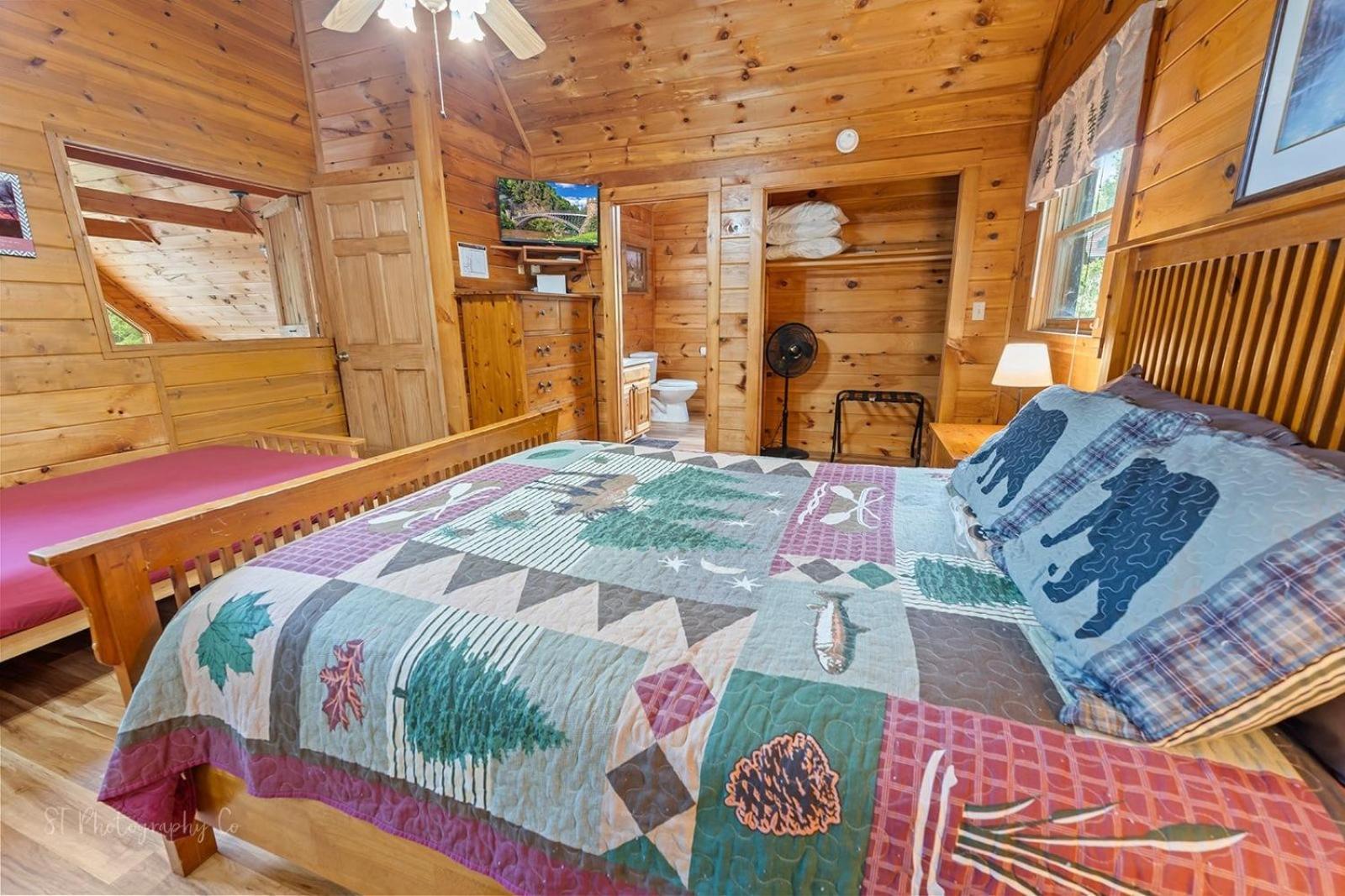 Hibernation Station Cabin Sevierville Exterior foto